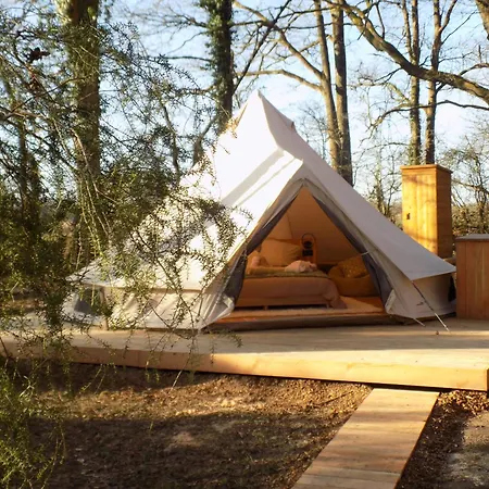 Campismo de Luxo Tente Avec Jacuzzi Vue 1