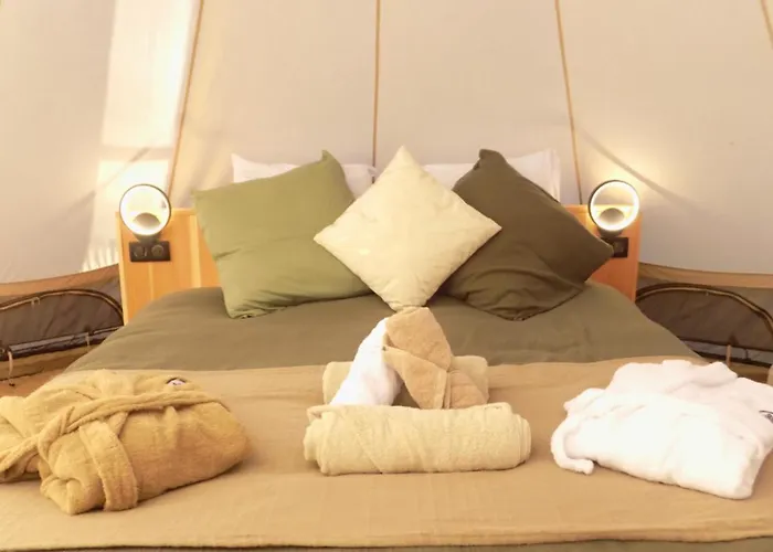 Campismo de Luxo Tente Avec Jacuzzi Vue 1